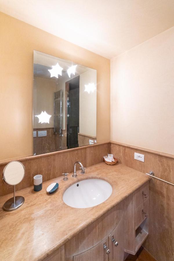 B&B Villa Bianca Leivi Bagian luar foto